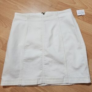 NWT Free People Modern Femme White Stretch Denim Mini Skirt Size 10 (Runs Small)